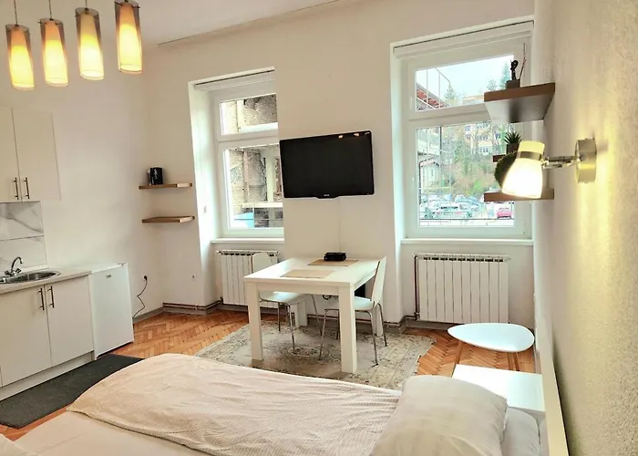 Comfy In The Center Apartment